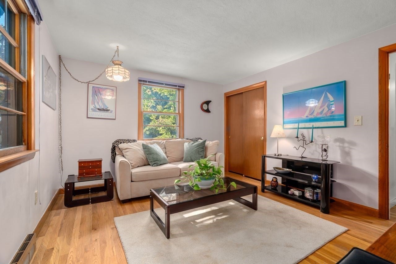 6 Johnson Rd, Sharon, MA Photo #15