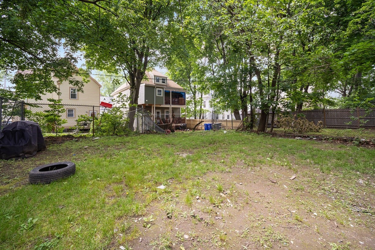 19 Crowell ST #3, Boston, MA Photo #24