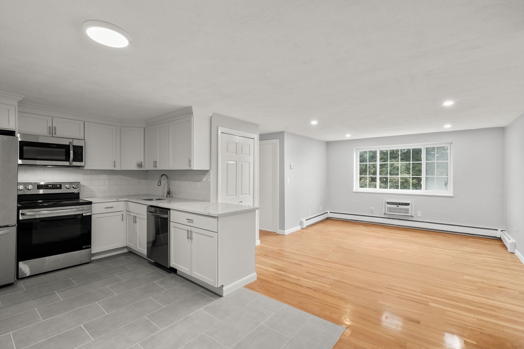 15 Staples Avenue 31