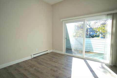 Photo of 56 Presidential Dr #6, Quincy, MA 02169 (MLS # 73442221)