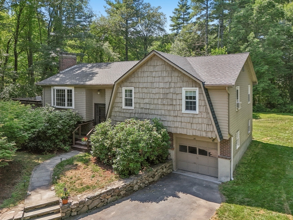318 Harvard Rd