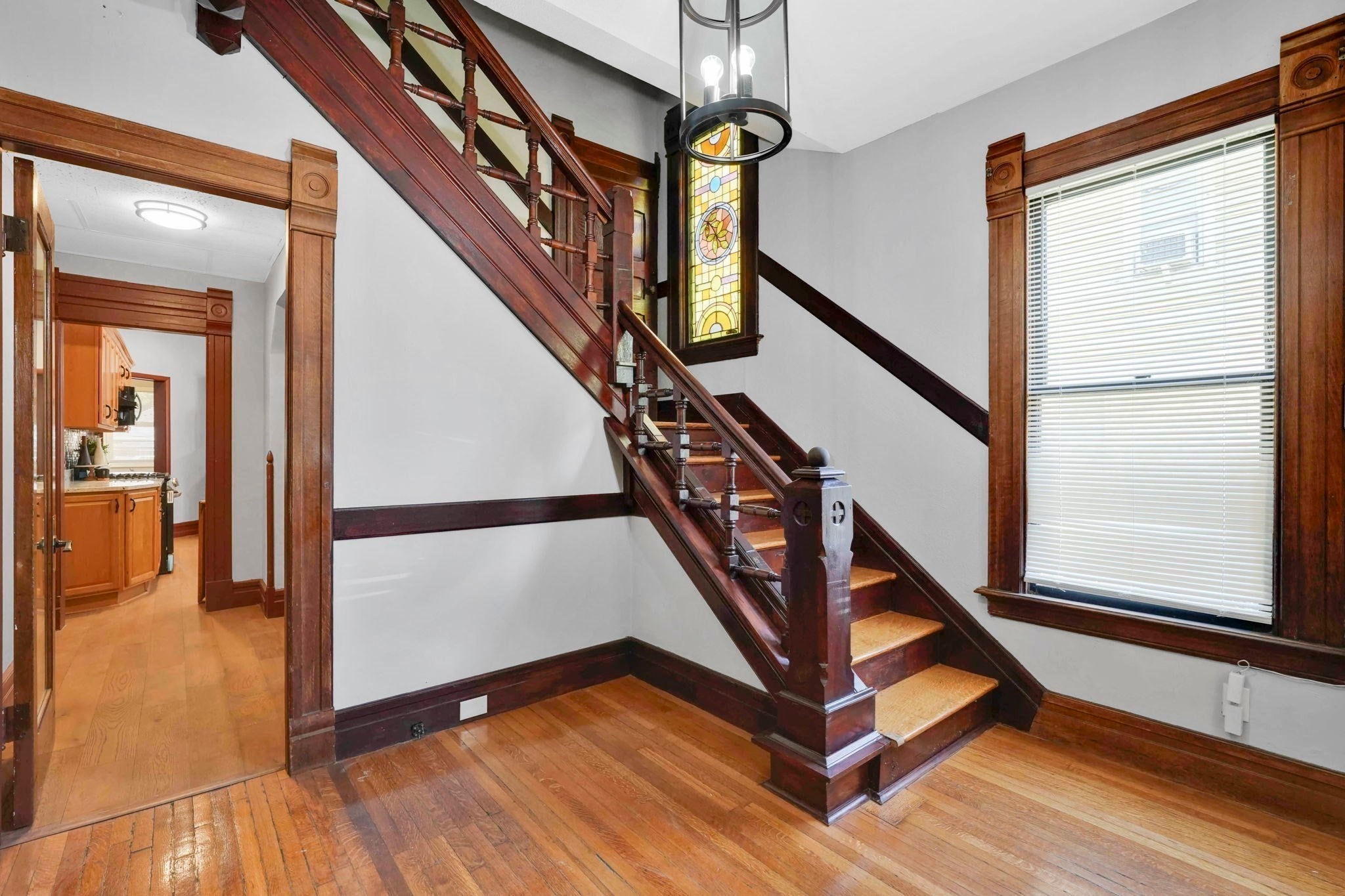 288 Saint James Ave
