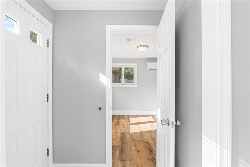 4 Howland Terrace, Worcester, MA Photo #16