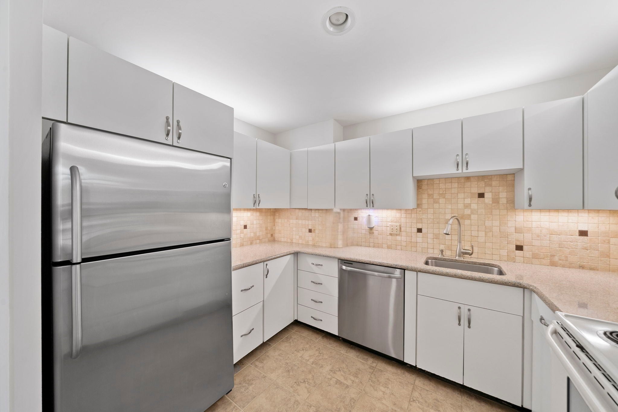 Photo of 100 Parks St, Duxbury, MA