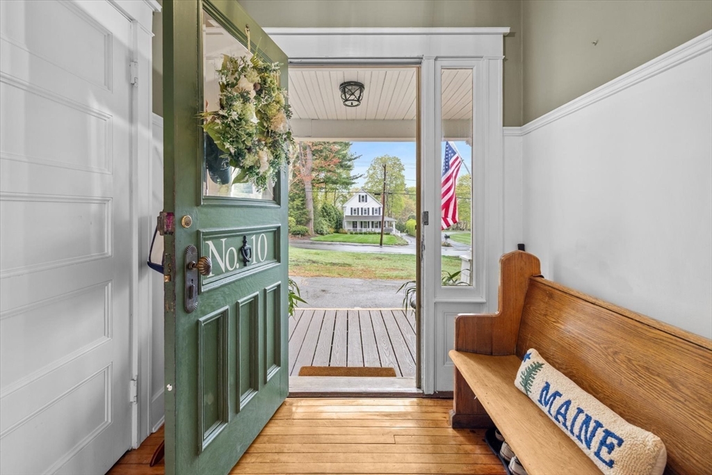 10 Latisquama Rd