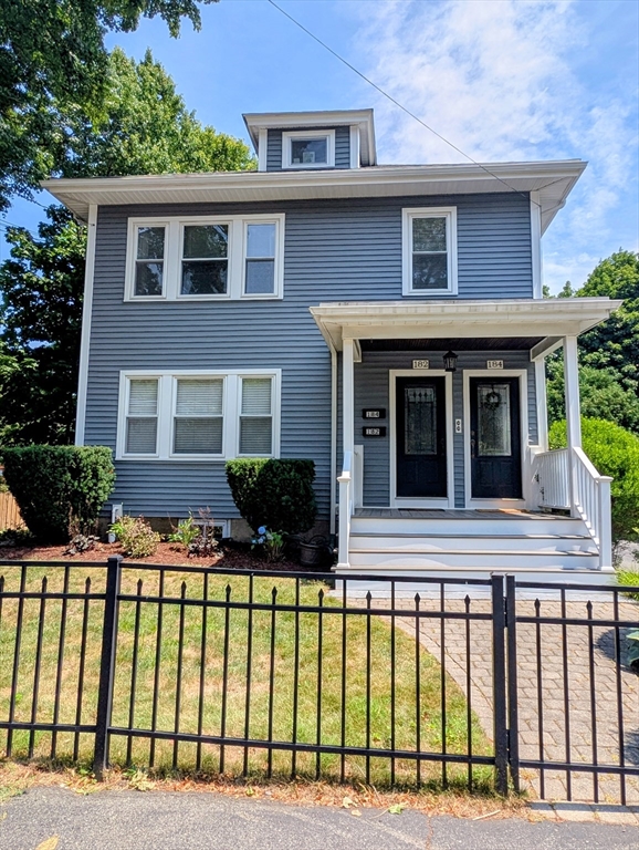 Click for 184 Parmenter Rd #2, Newton, MA slideshow Click for 184 Parmenter Rd #2, Newton, MA slideshow