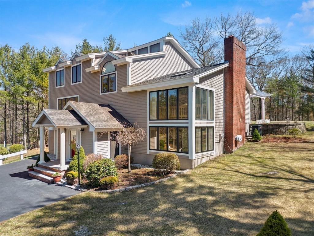 94 Granville Lane