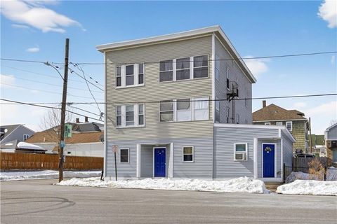 Photo of 538 Wood Ave, Woonsocket, RI 02895 (MLS # 73504313)