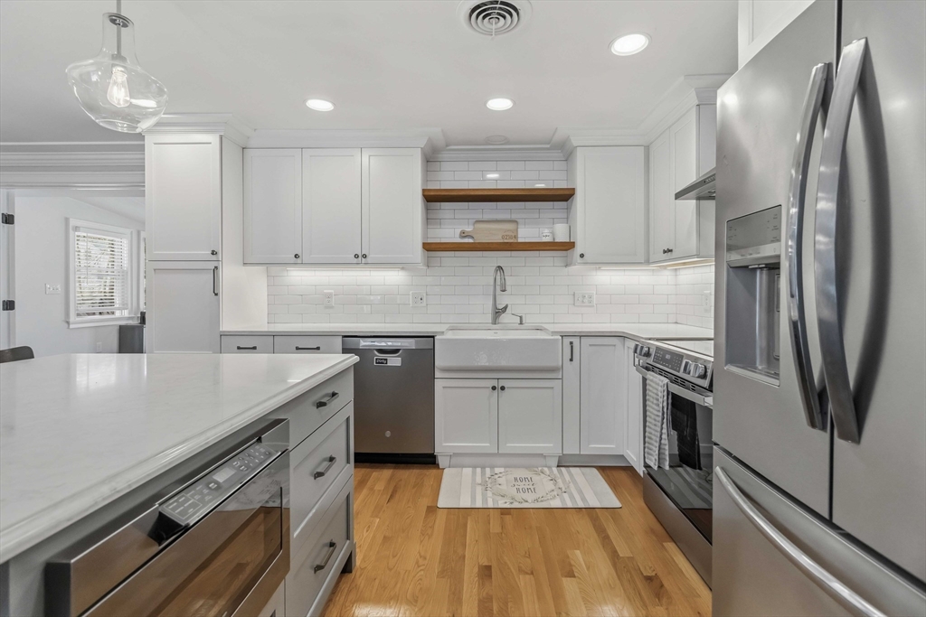 27 Sun Valley Dr