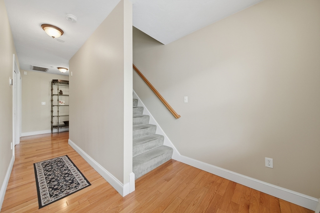 8 Pilgrim St 9