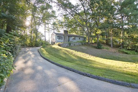 23 Cross St Medfield MA 02052