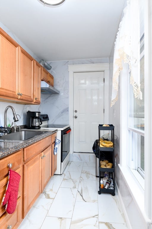 956 Main St, Clinton, MA, 956 Main St, Clinton, MA Photo #10