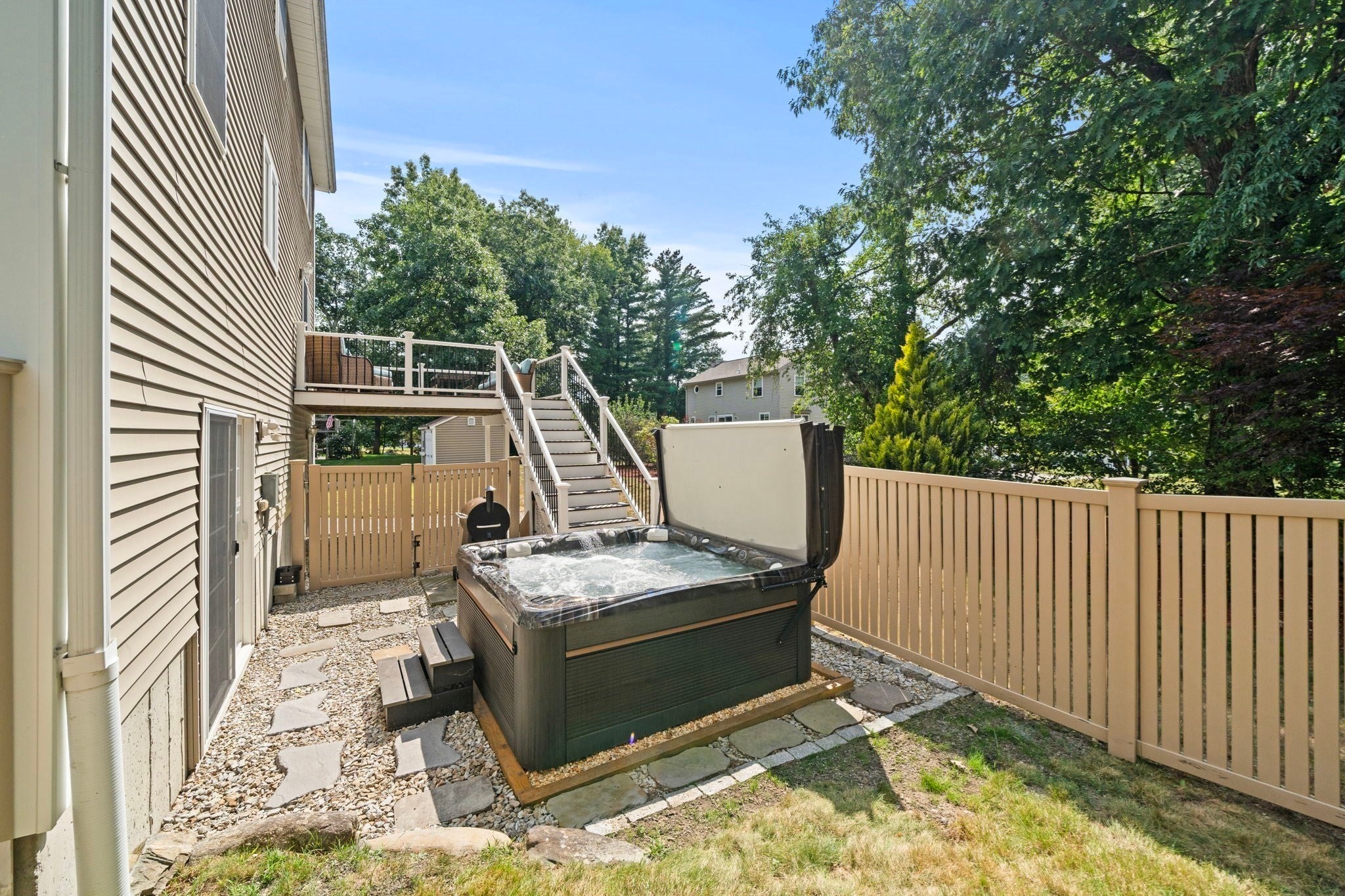 11 Village Ln, Haverhill, MA, 11 Village Ln, Haverhill, MA Photo #27