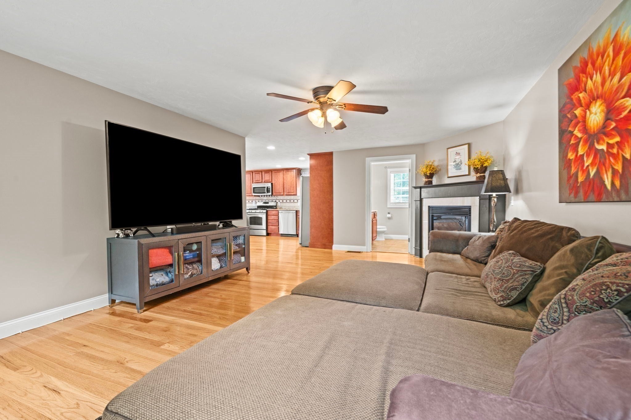 11 Village Ln, Haverhill, MA, 11 Village Ln, Haverhill, MA Photo #10