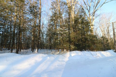 35 Ladd Rd Sturbridge MA 01566