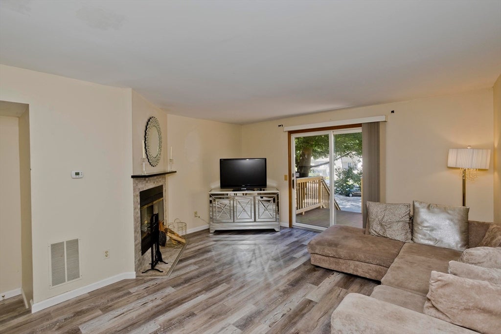61 Abbey Memorial Dr #187, Chicopee, MA, 61 Abbey Memorial Dr #187, Chicopee, MA Photo #9