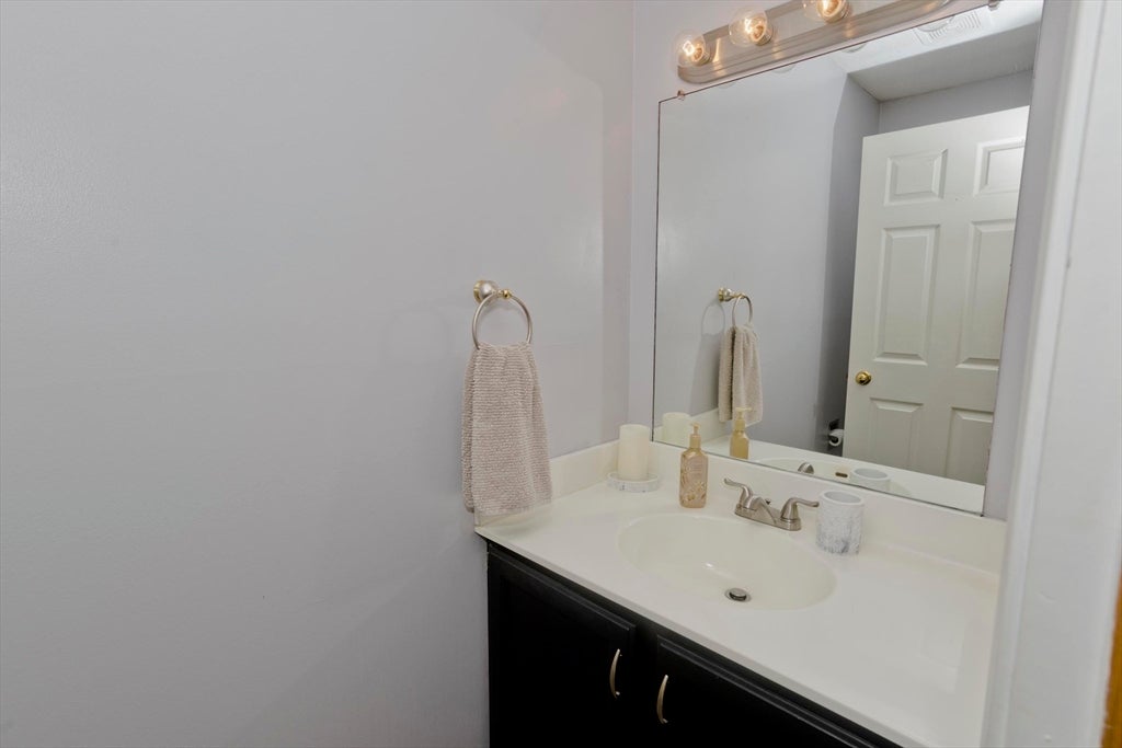 61 Abbey Memorial Dr #187, Chicopee, MA, 61 Abbey Memorial Dr #187, Chicopee, MA Photo #24