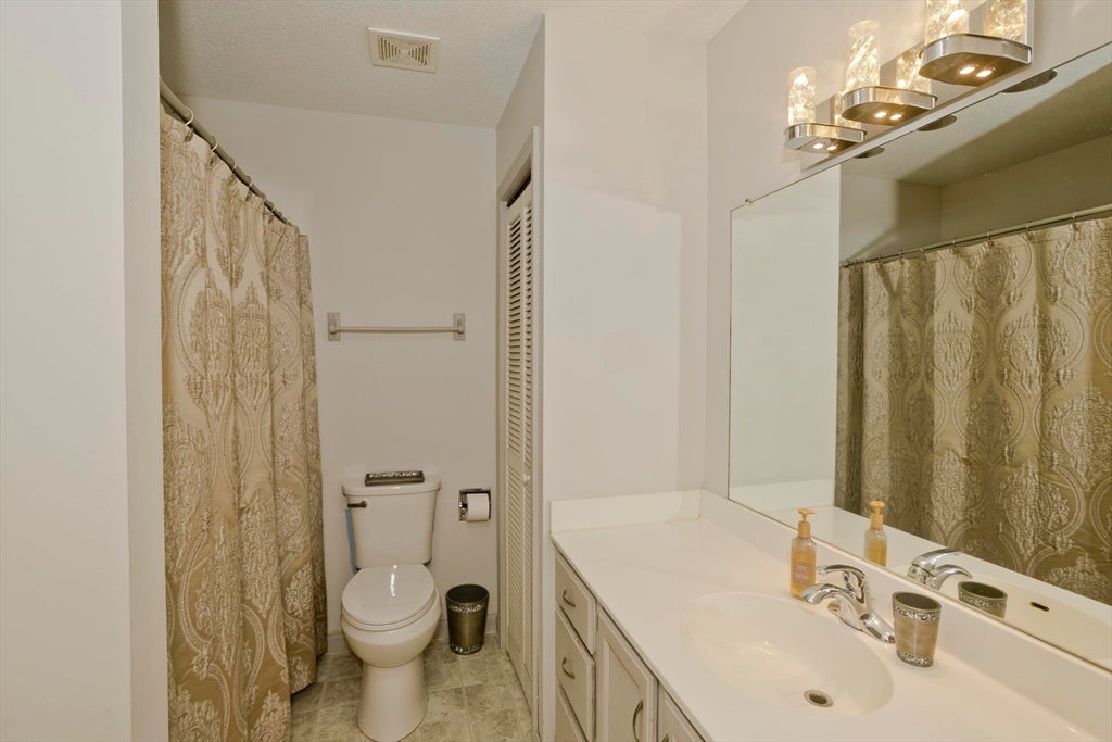61 Abbey Memorial Dr #187, Chicopee, MA, 61 Abbey Memorial Dr #187, Chicopee, MA Photo #22