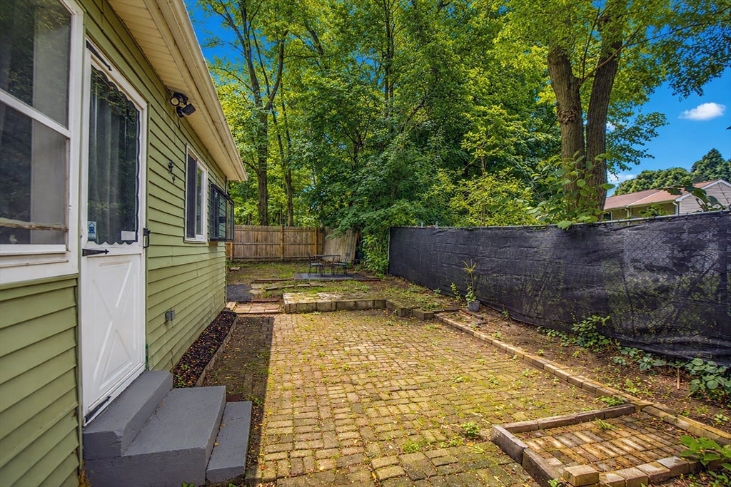 33 Plumtree Road, Springfield, MA, 33 Plumtree Road, Springfield, MA Photo #8