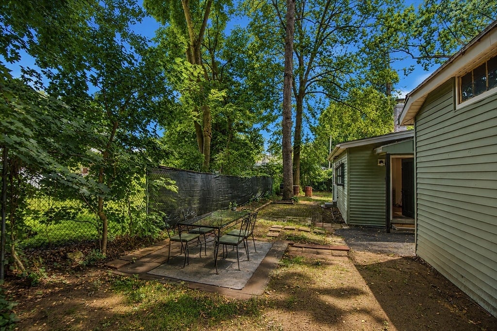 33 Plumtree Road, Springfield, MA, 33 Plumtree Road, Springfield, MA Photo #7