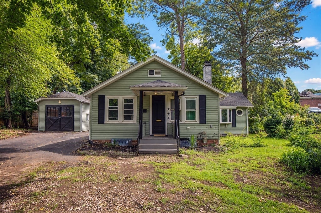 33 Plumtree Road, Springfield, MA, 33 Plumtree Road, Springfield, MA Photo #4