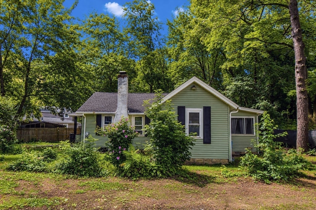 33 Plumtree Road, Springfield, MA, 33 Plumtree Road, Springfield, MA Photo #10