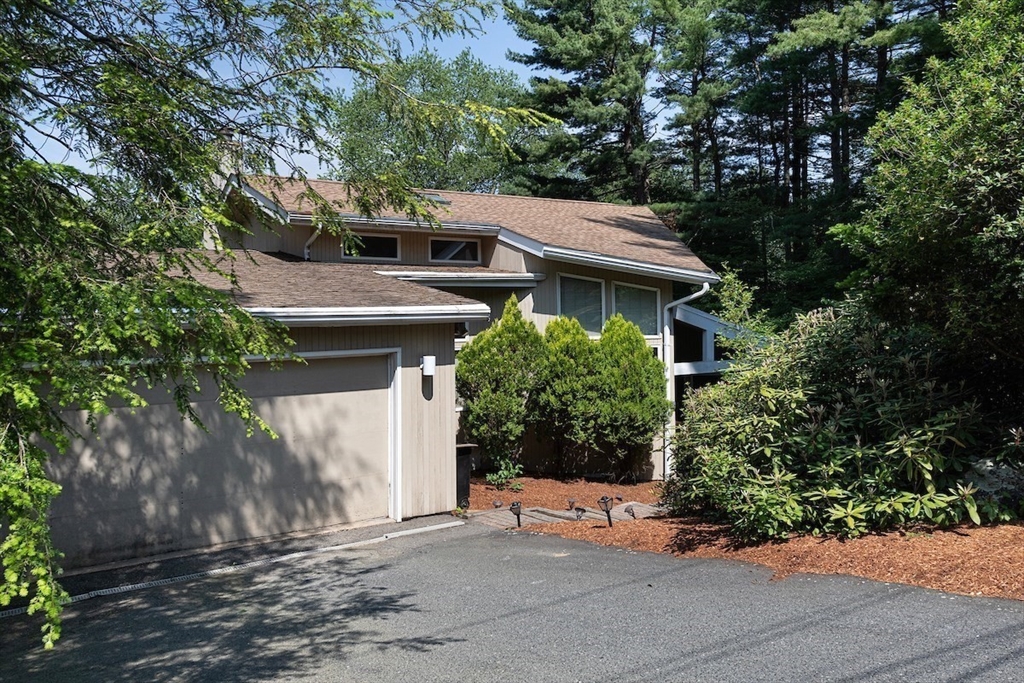 7 Field Rd