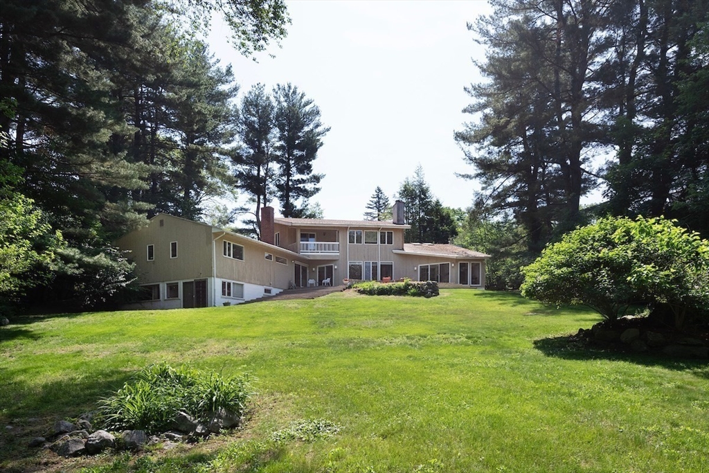 7 Field Rd