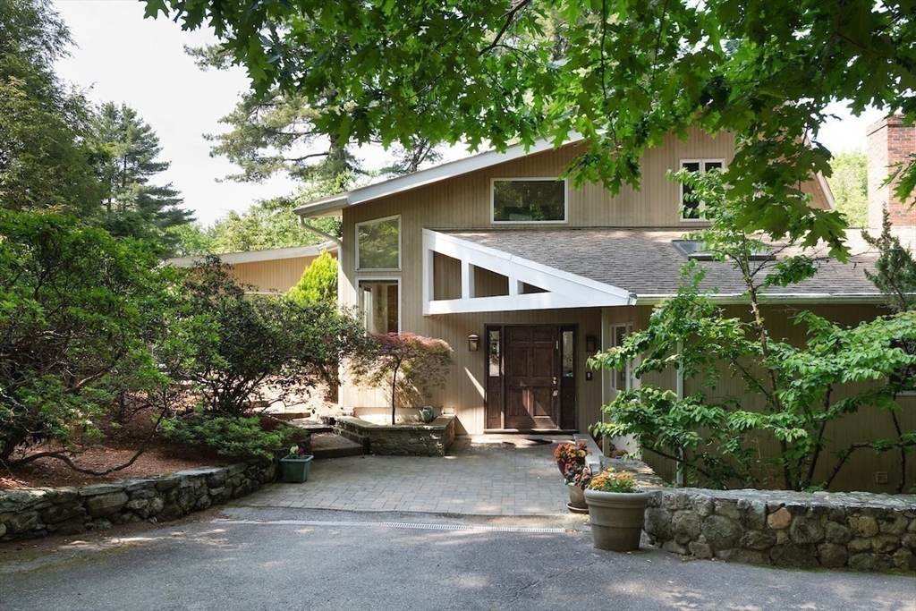 7 Field Rd