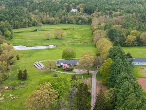 38 Bullard St Sherborn MA 01770