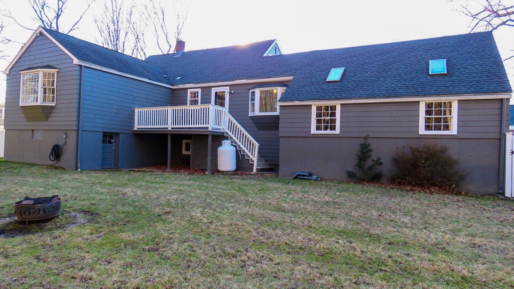 11 Old Charter Rd