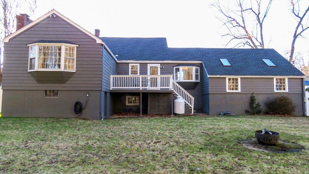 11 Old Charter Rd