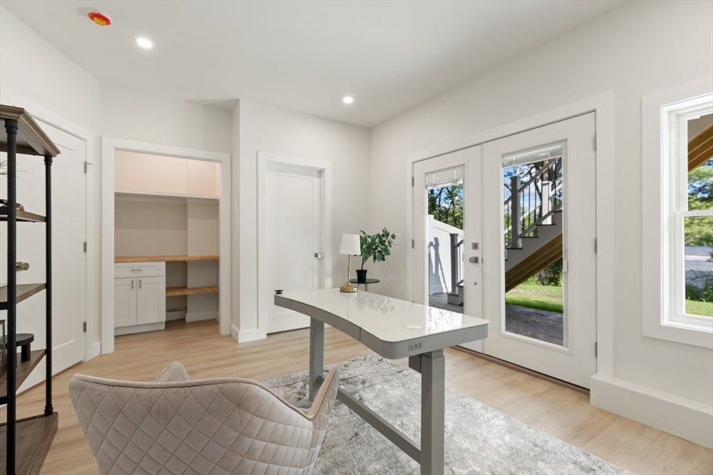 65 Dunstable Rd, Chelmsford, MA, 65 Dunstable Rd, Chelmsford, MA Photo #7