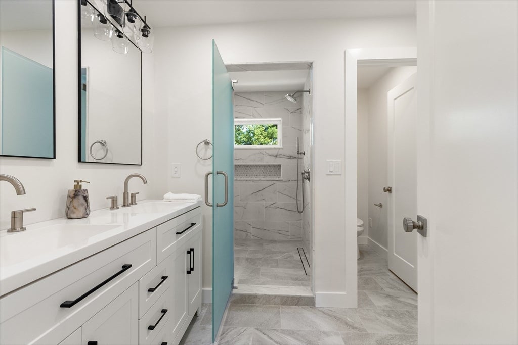 65 Dunstable Rd, Chelmsford, MA, 65 Dunstable Rd, Chelmsford, MA Photo #25