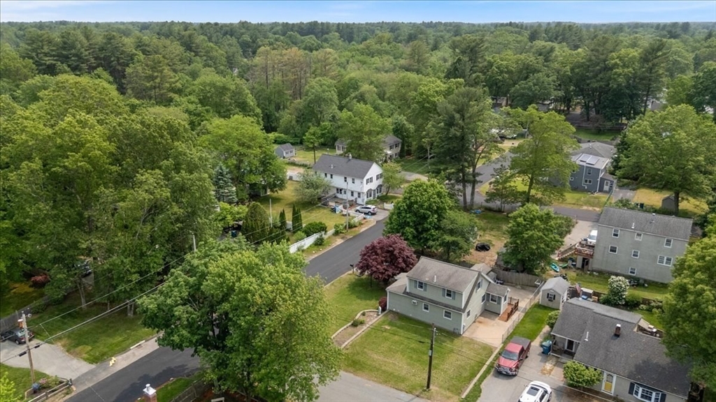 Tewksbury, Massachusetts 01876, United States, 4 Bedrooms Bedrooms, ,2 BathroomsBathrooms,Residential,Contingent,145469