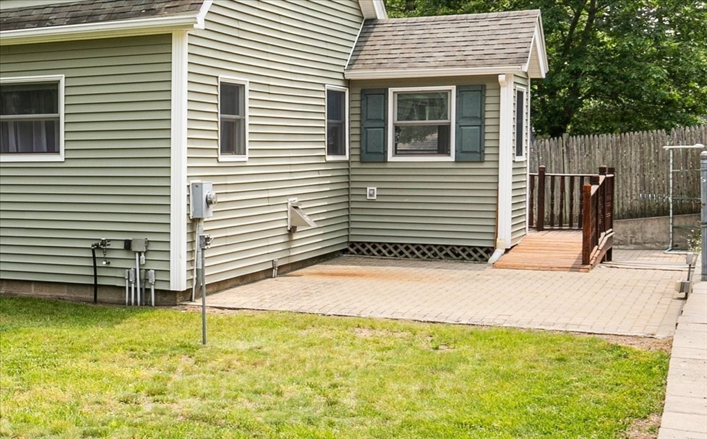 Tewksbury, Massachusetts 01876, United States, 4 Bedrooms Bedrooms, ,2 BathroomsBathrooms,Residential,Contingent,145469