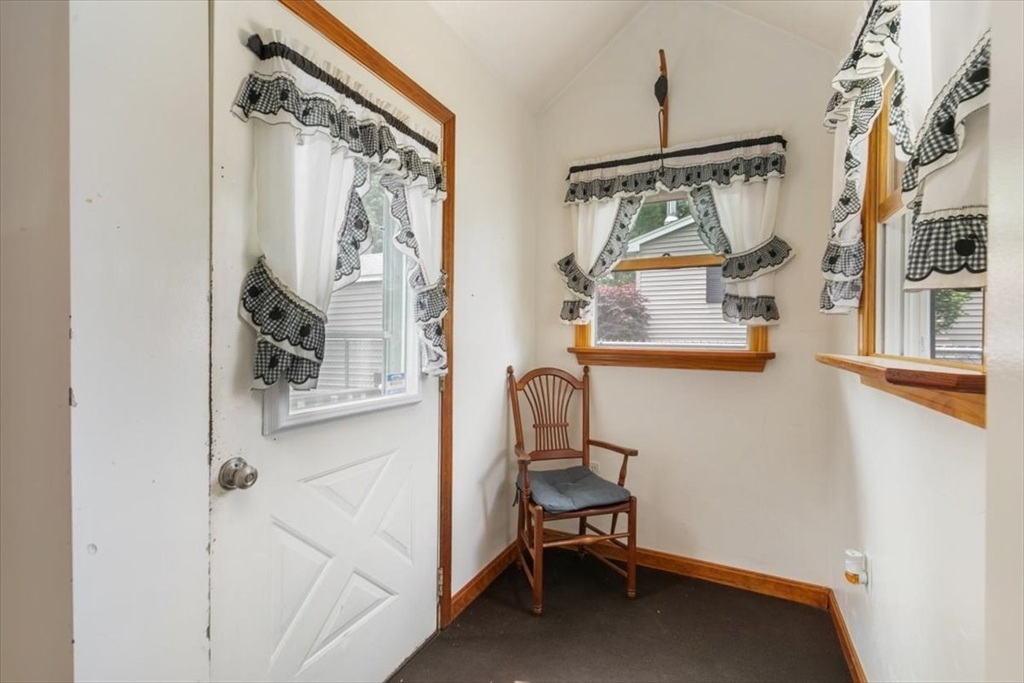 Tewksbury, Massachusetts 01876, United States, 4 Bedrooms Bedrooms, ,2 BathroomsBathrooms,Residential,Contingent,145469