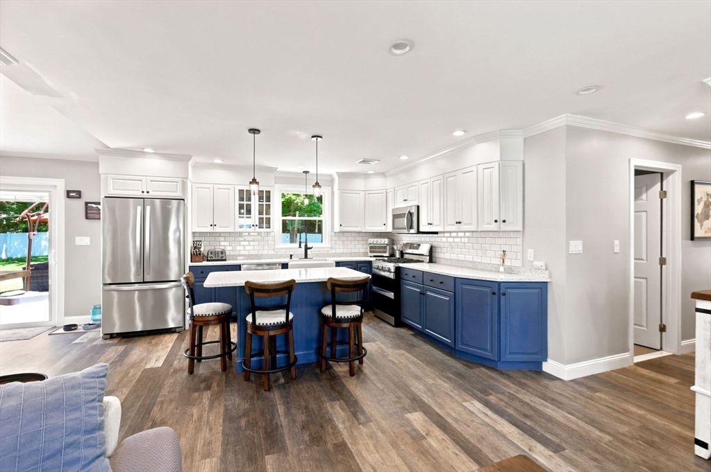 36 Monroe Rd