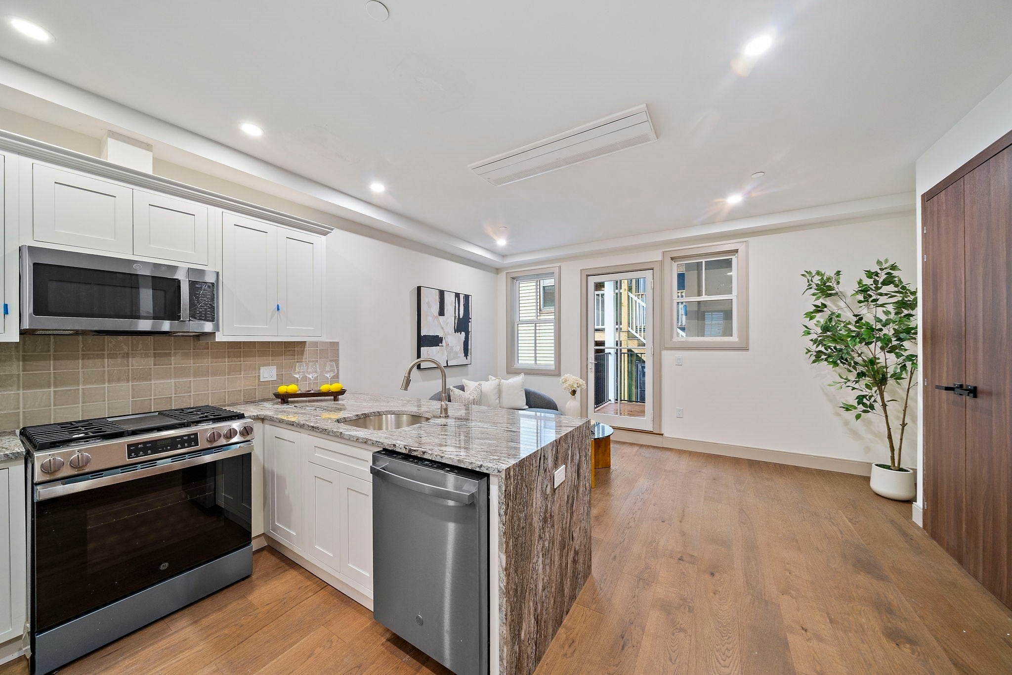4 Haynes St 1
