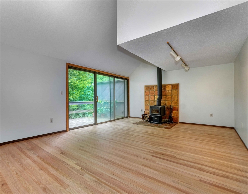 422 Great Elm Way 422