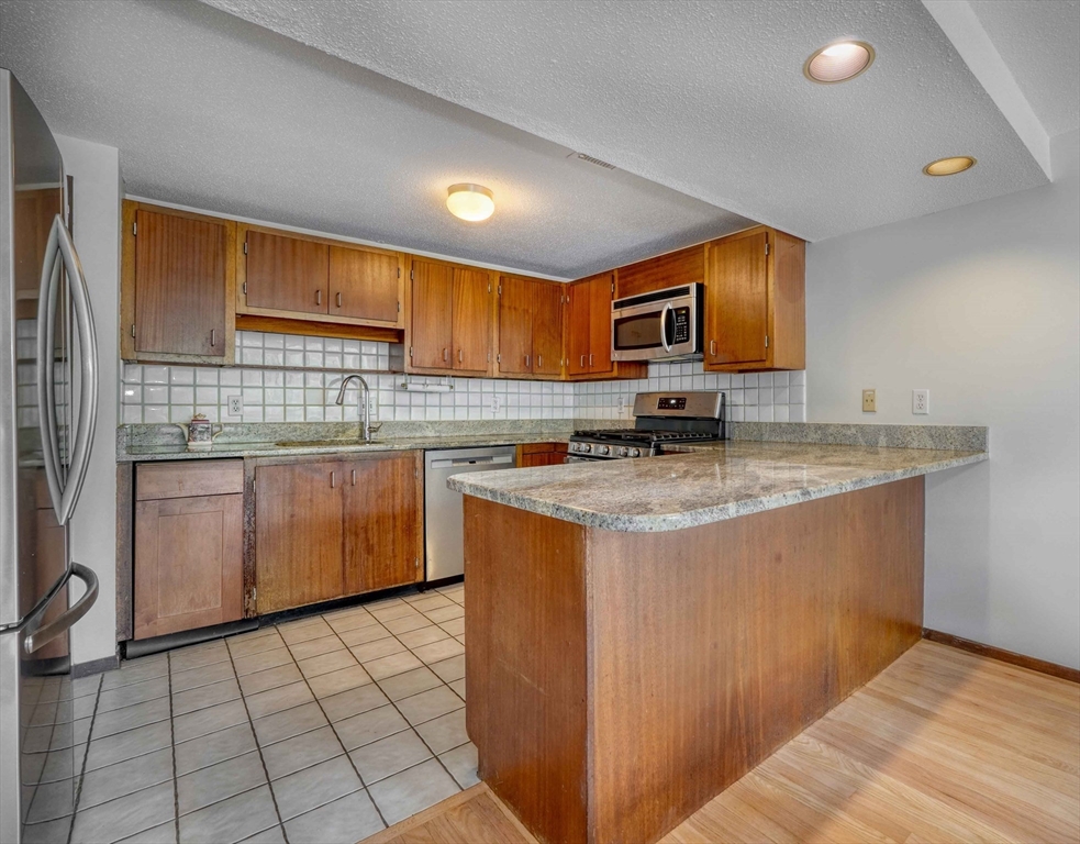422 Great Elm Way 422