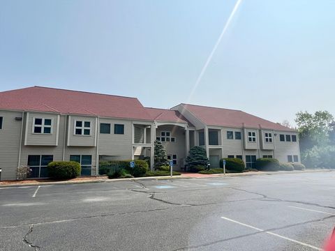 10 River Rd 102-D Uxbridge MA 01569