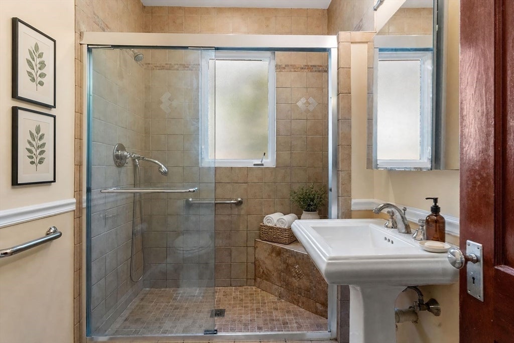 7 Burr ST #1, Boston, MA, 7 Burr ST #1, Boston, MA Photo #20