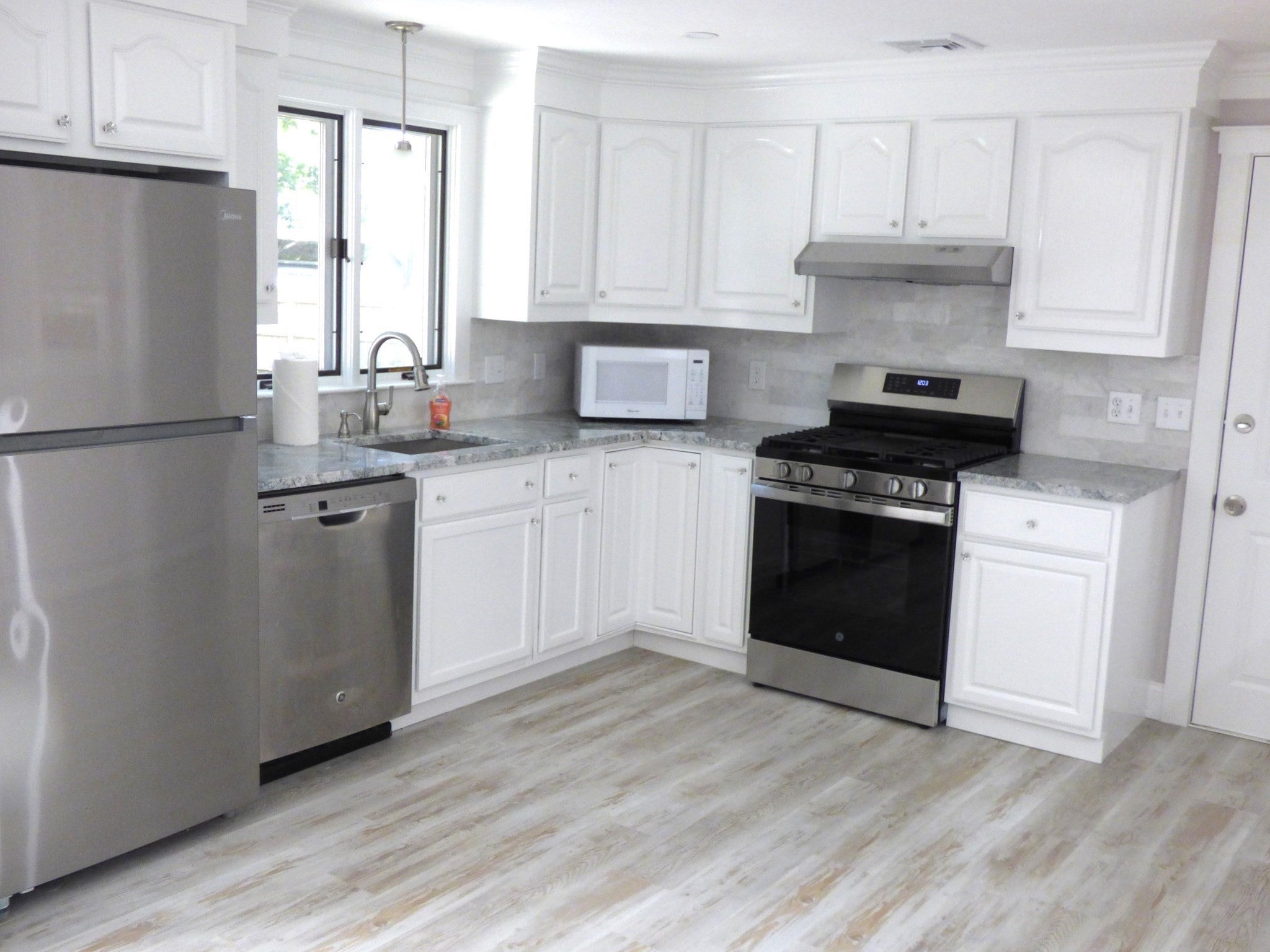 35 Pequot Road, Mashpee, MA Photo #8