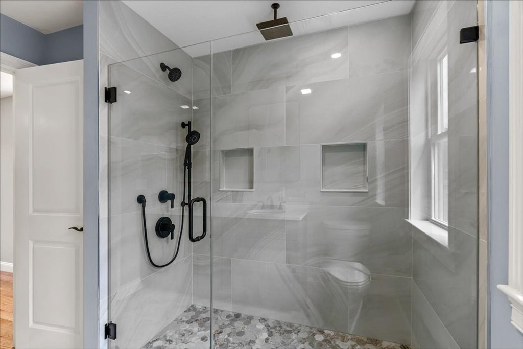 193 E Spring Street, Avon, MA Photo #13