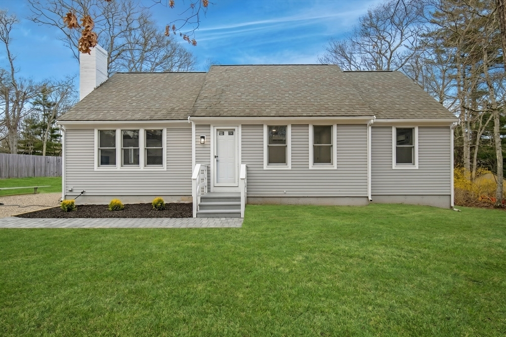 42 Bayberry Dr