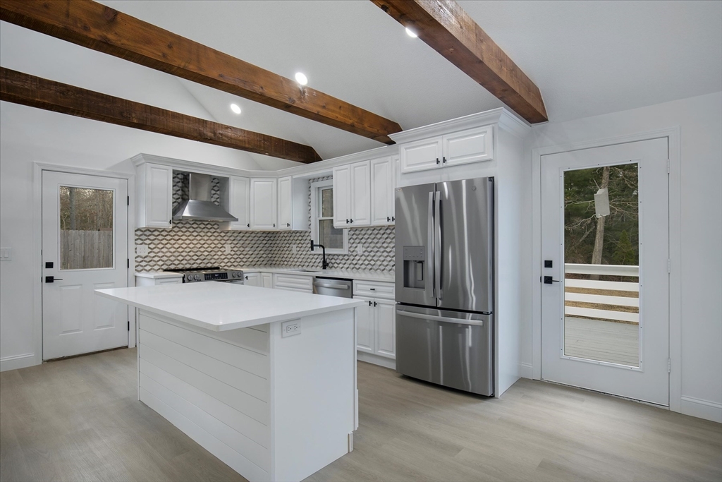 42 Bayberry Dr
