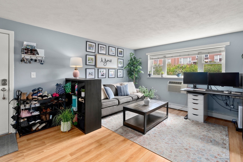 32 Whitman Rd B1