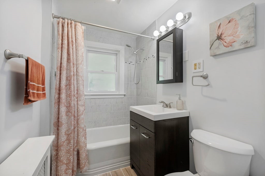 4 Maxdale Rd, Worcester, MA, 4 Maxdale Rd, Worcester, MA Photo #15