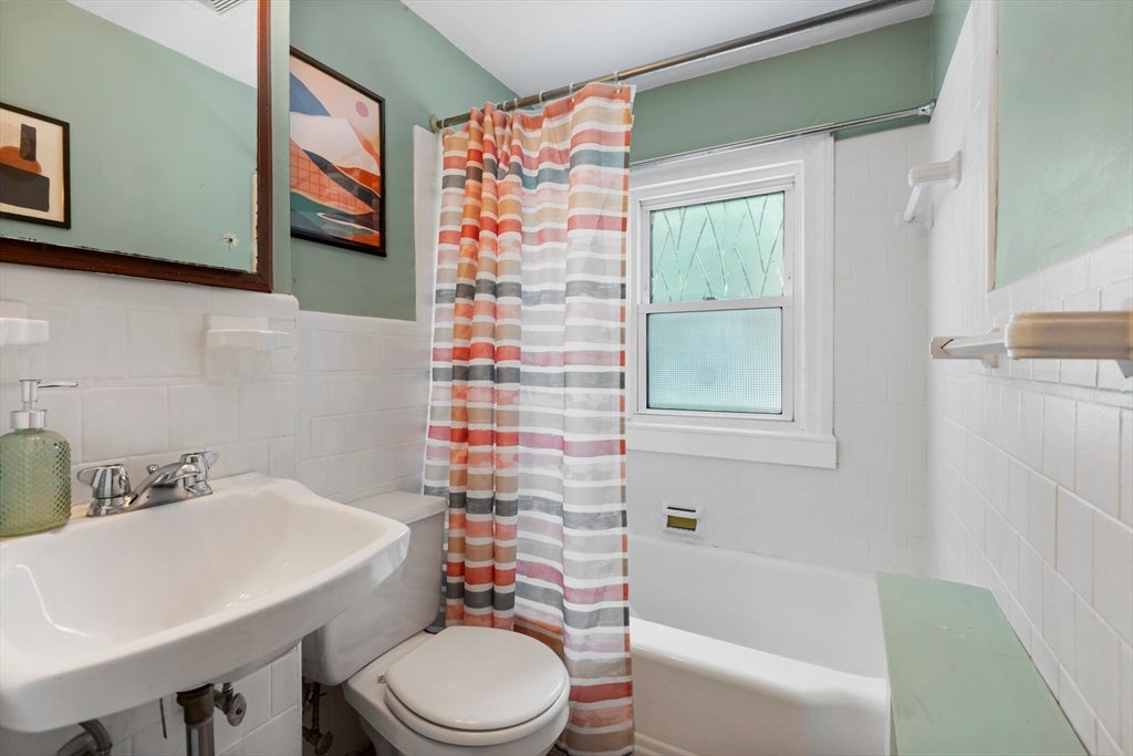 4 Maxdale Rd, Worcester, MA, 4 Maxdale Rd, Worcester, MA Photo #27